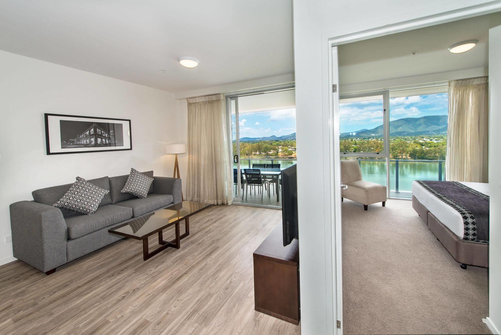 Empire Apartment Hotel Rockhampton Luaran gambar